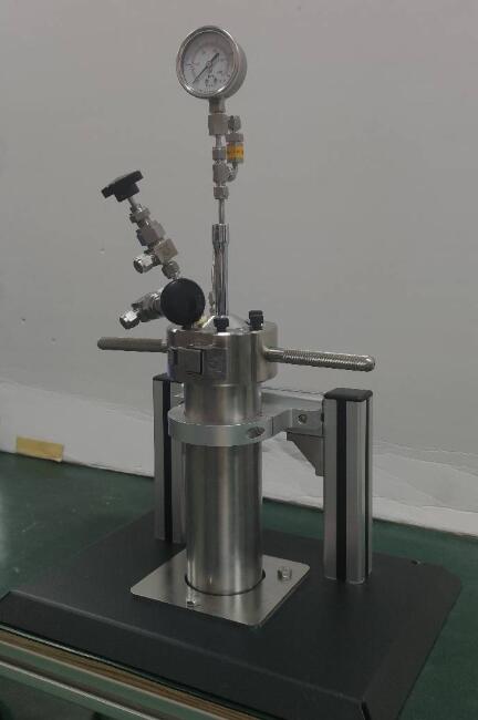 高温水热釜(图2) 高温水热釜(图2)